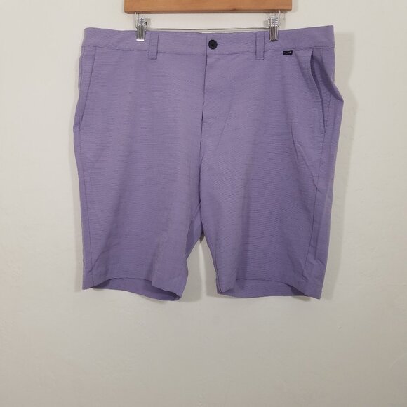 Travis Mathew Shorts Size 42 - Picture 1 of 4